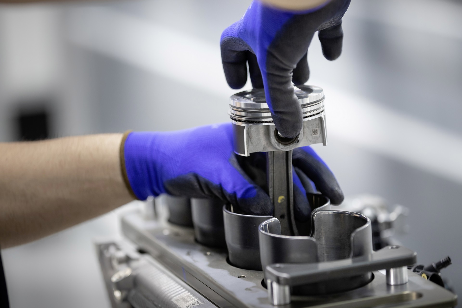 Mercedes-Benz Hints Its New Turbo Four Could Eventually Get Over 415 HP!