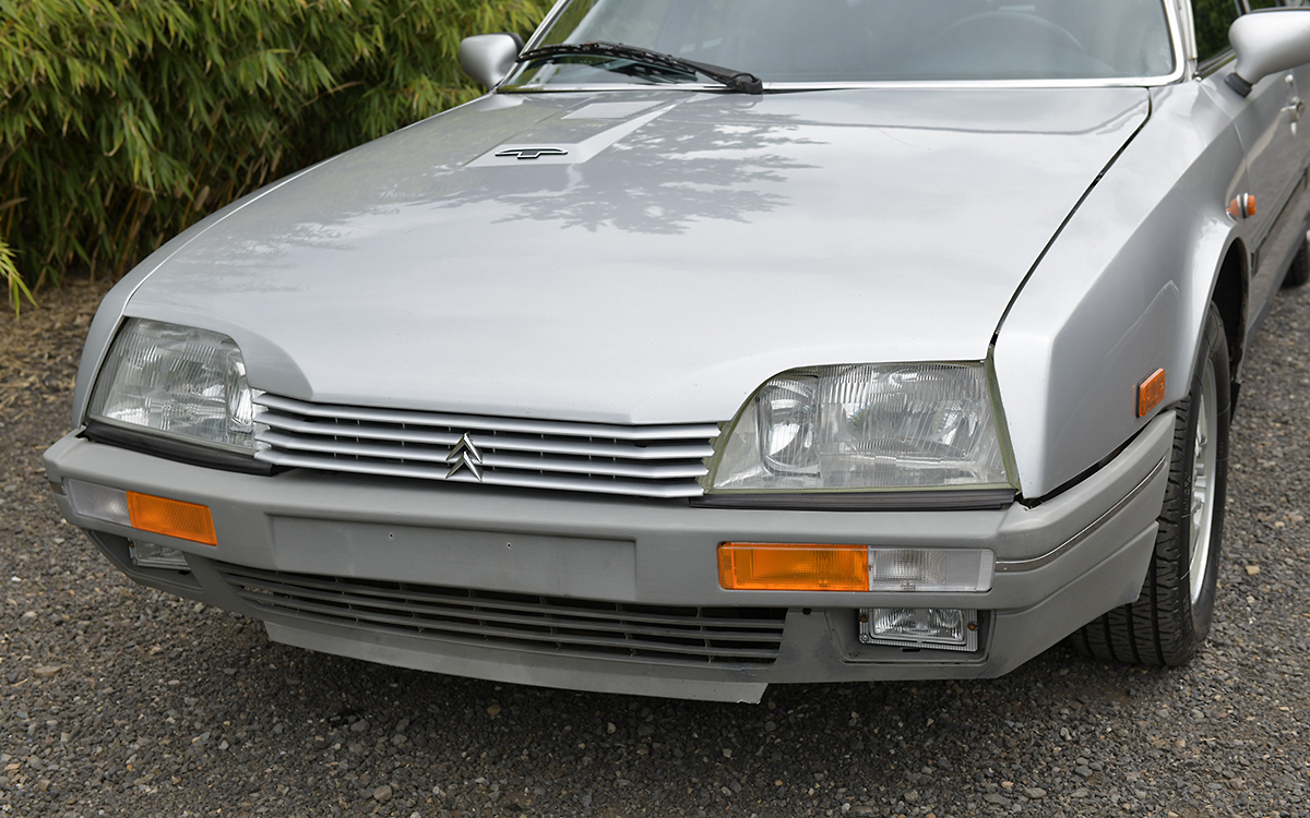 Oh là là: 1986 Citroen CX 25 Prestige Turbo Is Old Europe At Its Chicest