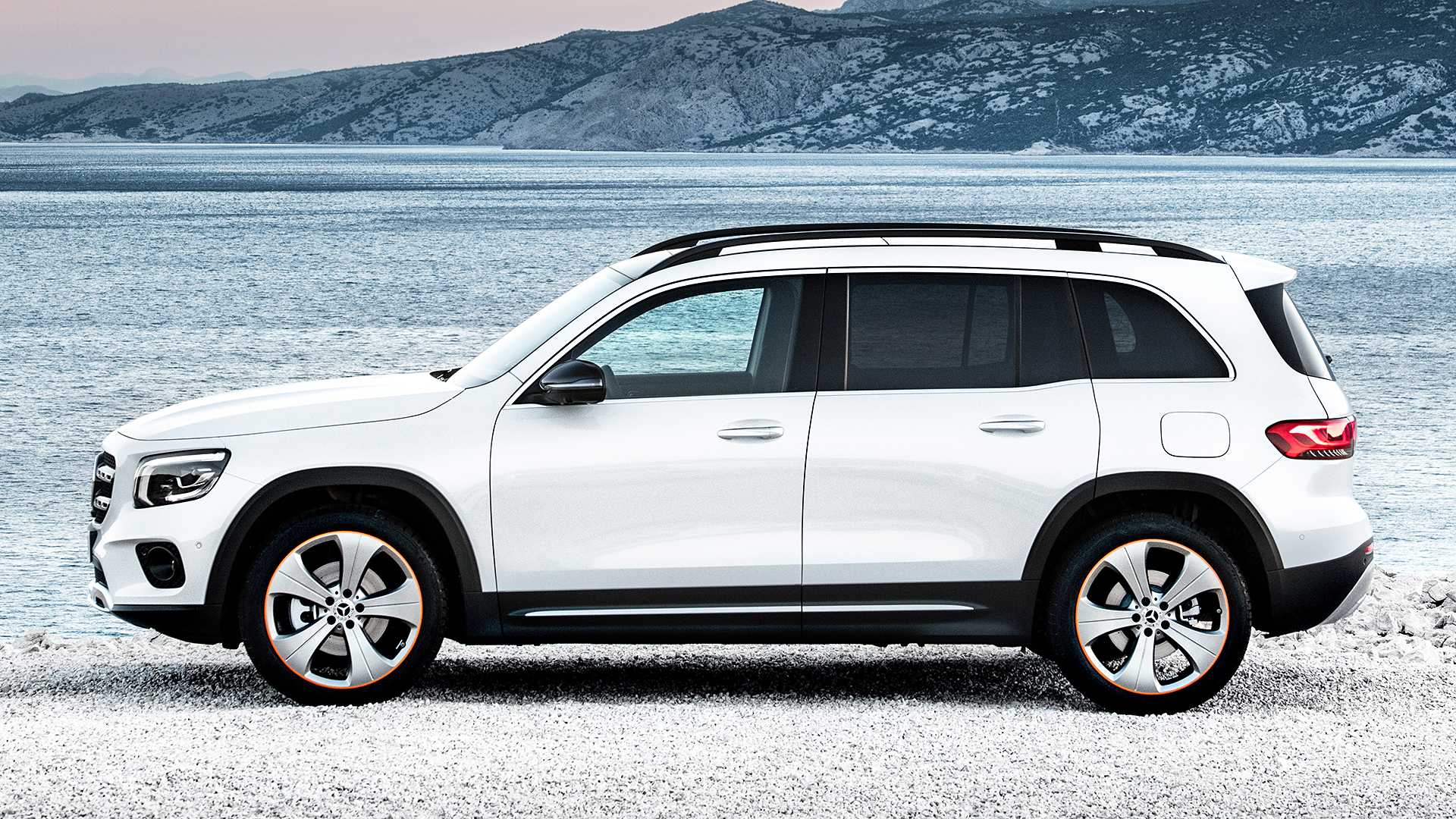 2020 Mercedes-Benz GLB Is A Seven-Seater Arriving Later This Year