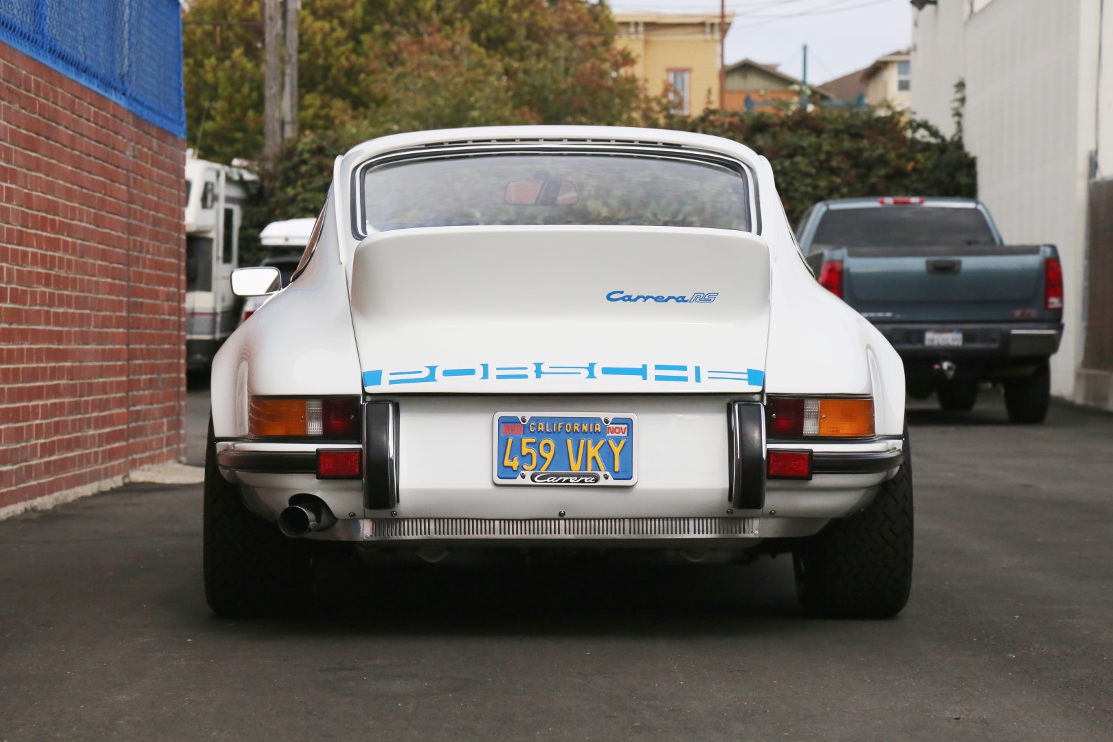 Award-Winning 1973 Porsche 911 Carrera RS Is A White And Blue Gem