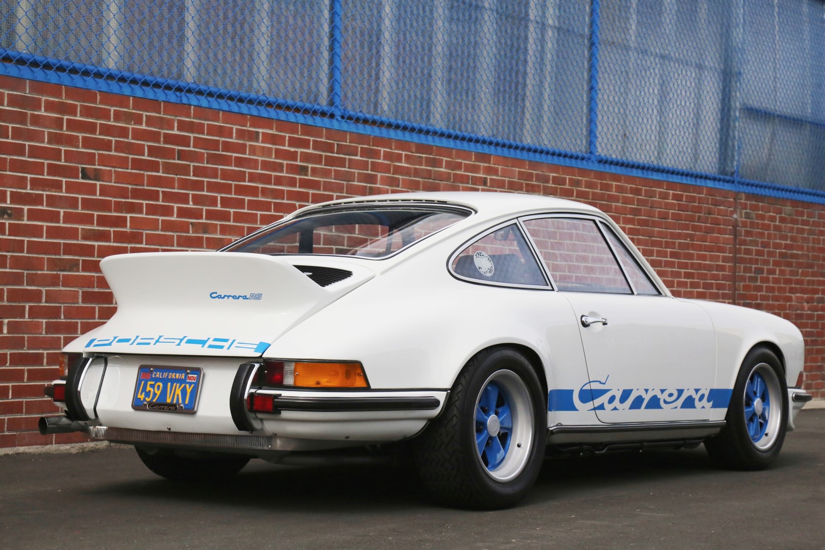Award-Winning 1973 Porsche 911 Carrera RS Is A White And Blue Gem