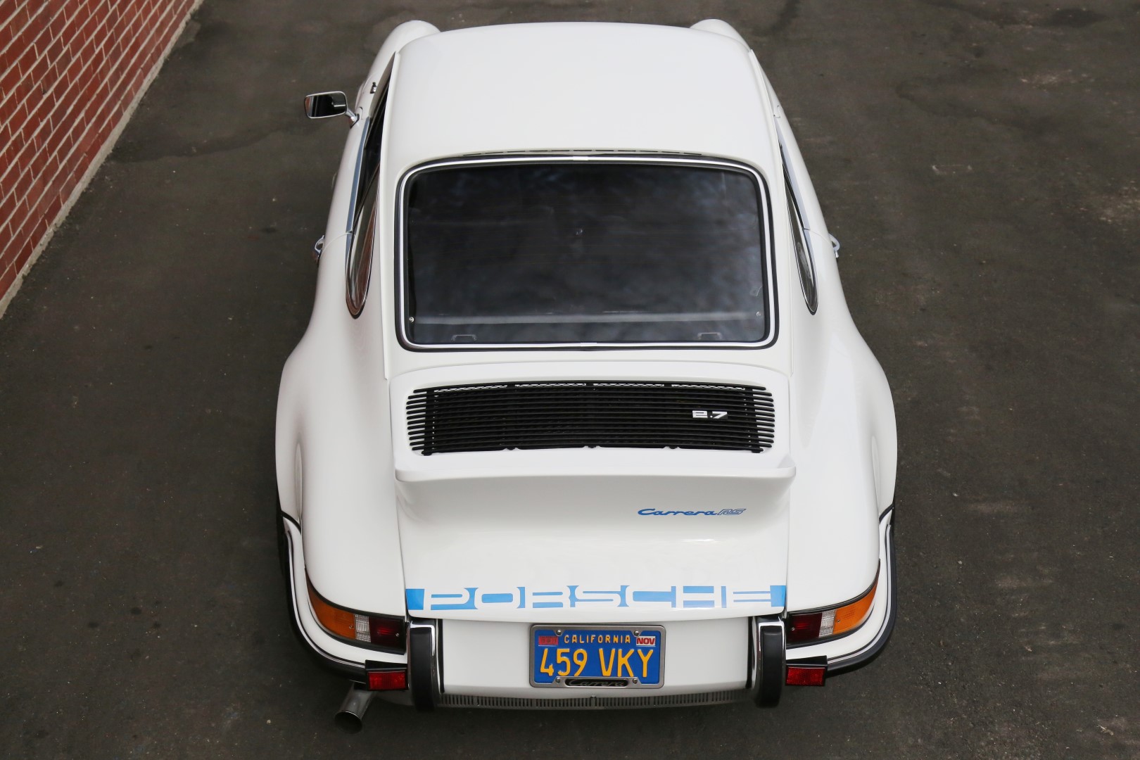 Award-Winning 1973 Porsche 911 Carrera RS Is A White And Blue Gem