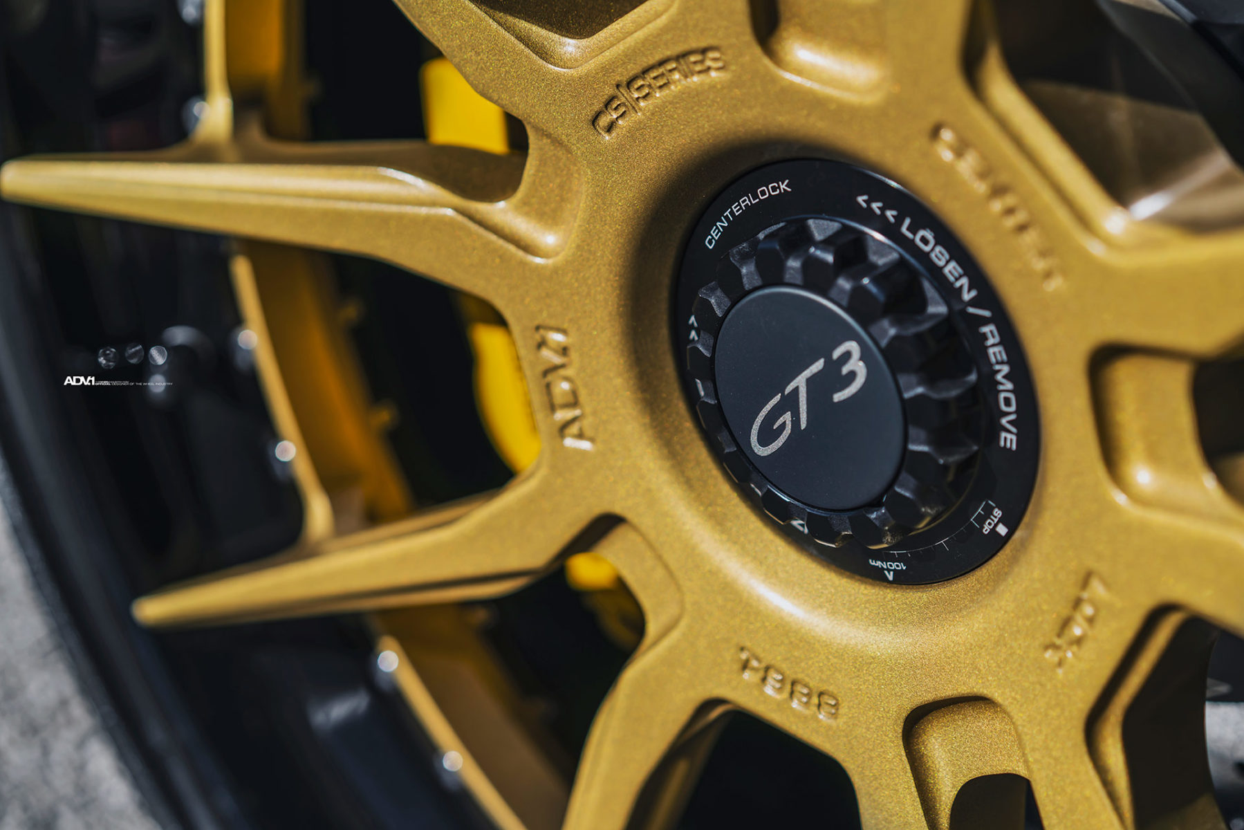 Acid Green Porsche 911 GT3 Will Burn Your Eyes And Steal Your Soul