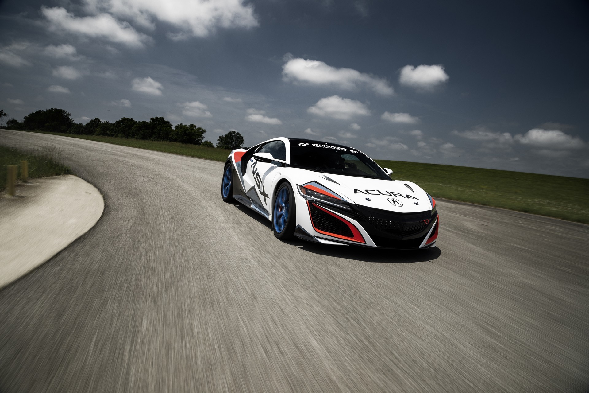 Acura To Tackle Pikes Peak With A 400 HP MDX Sport Hybrid