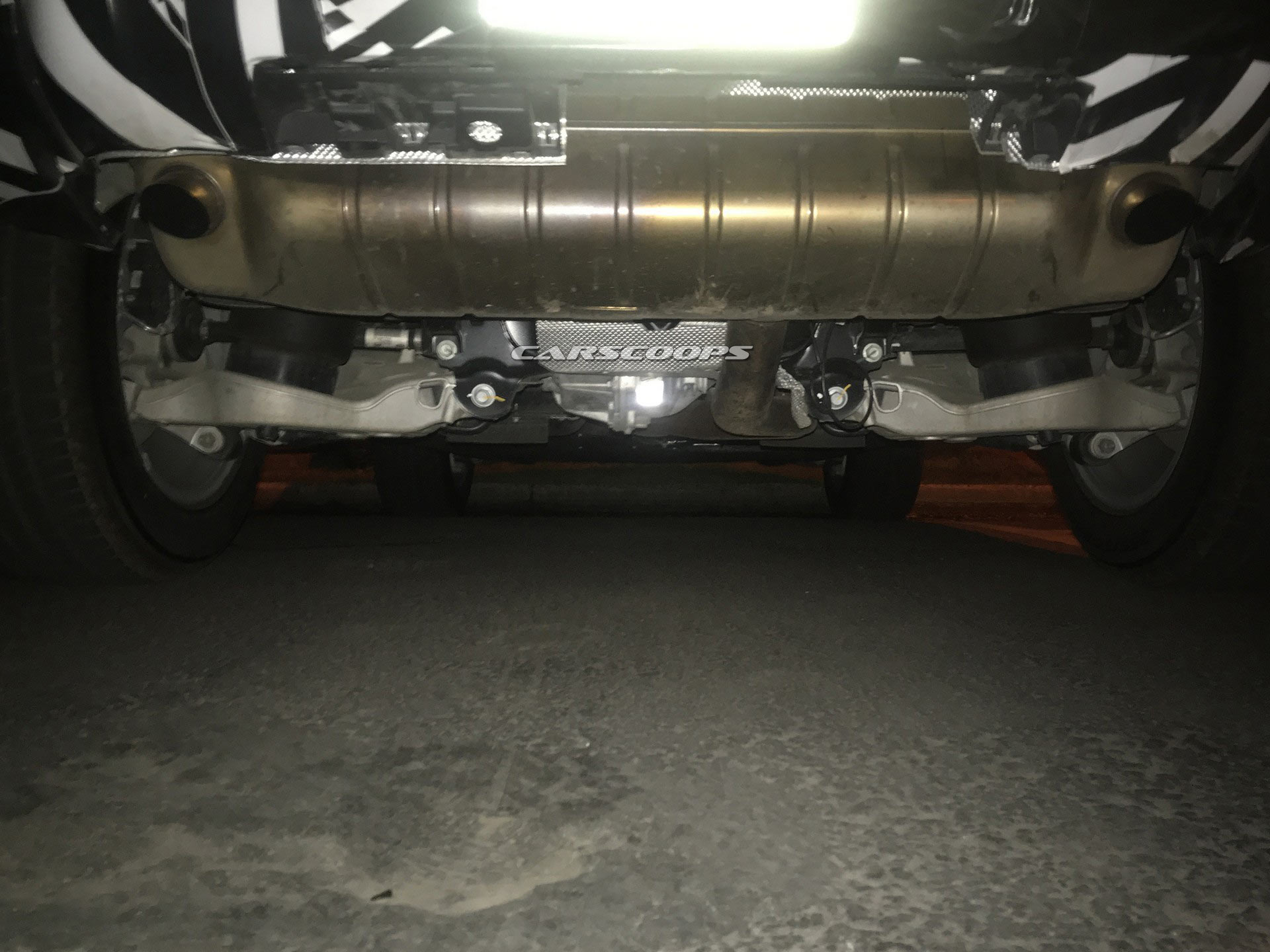 2020 Land Rover Defender Sports Digital Instrument Cluster, Small Touchscreen