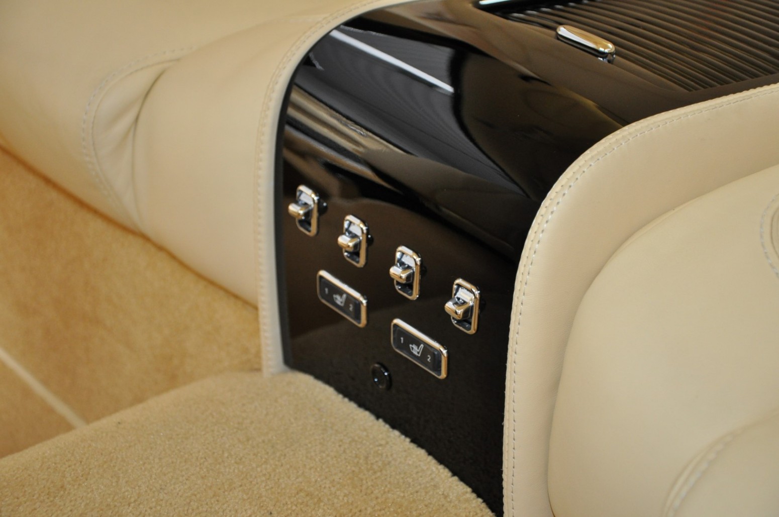 Delivery-Mileage 2009 Bentley Brooklands Is More Expensive Than New Conti GT