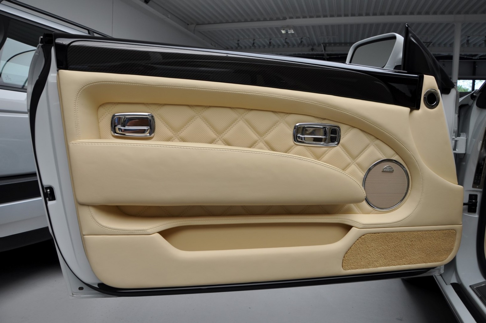 Delivery-Mileage 2009 Bentley Brooklands Is More Expensive Than New Conti GT