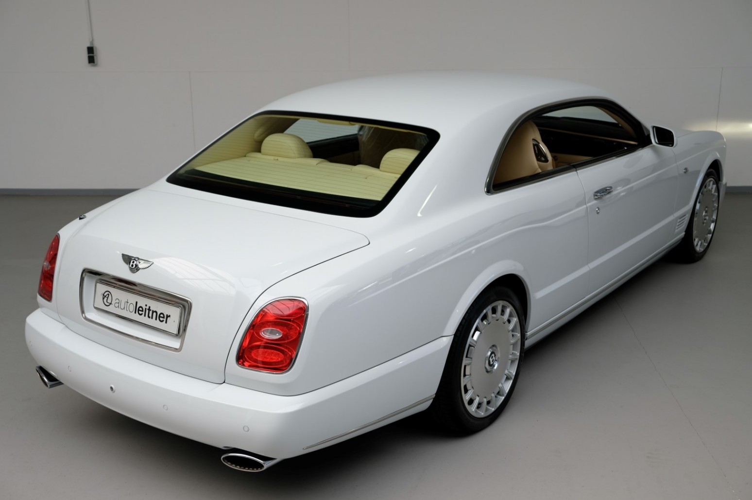 Delivery-Mileage 2009 Bentley Brooklands Is More Expensive Than New Conti GT