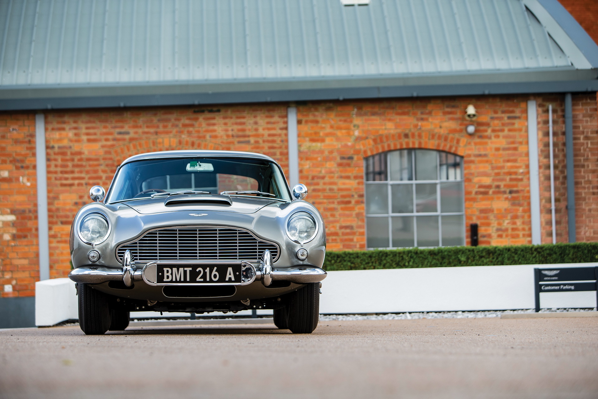 James Bond’s Real Aston Martin DB5 To Cross The Auction Block
