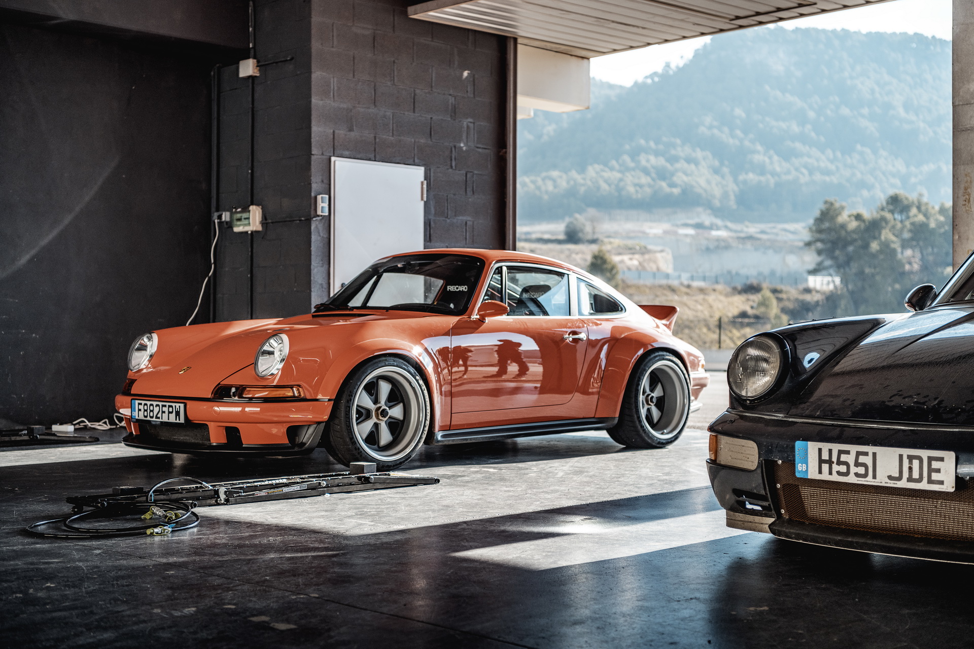 Singer To Celebrate 10th Anniversary In Goodwood With Three Stunning 911s On Display