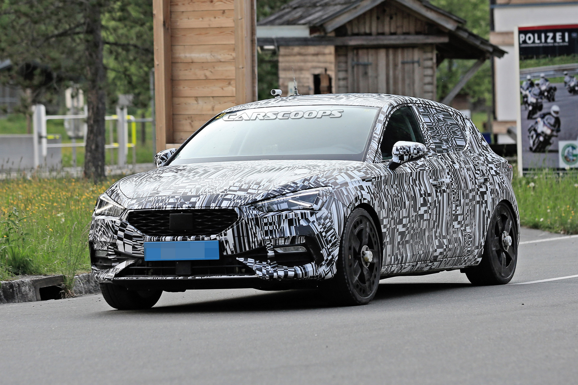 2020 Cupra Leon Hot Hatch Likely Getting Both Plug-In Hybrid And Gasoline Versions