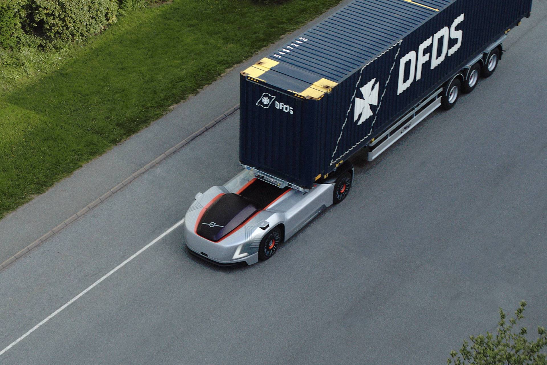 Volvo Trucks’ Self-Driving “Vera” Starts Transporting Containers In Sweden