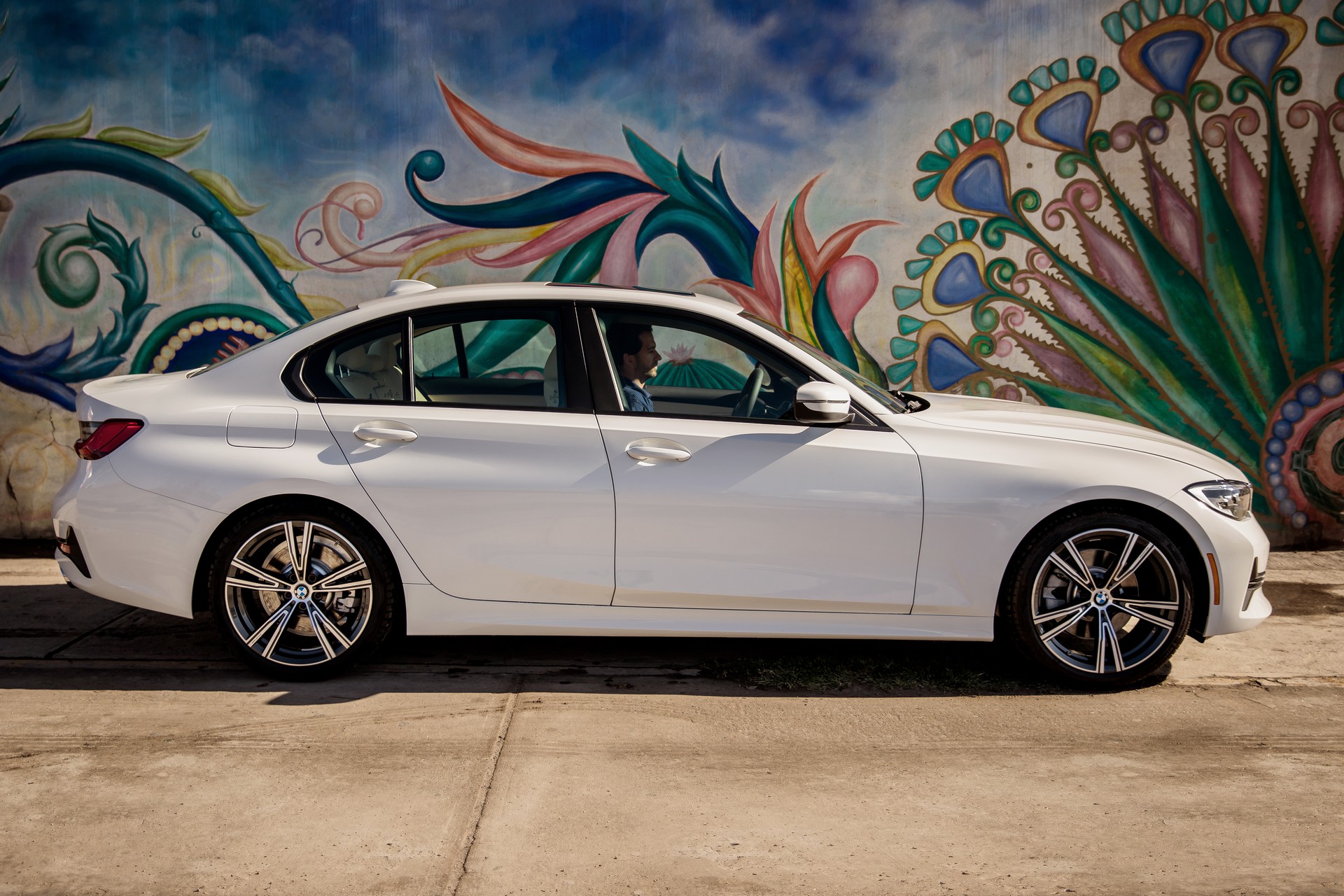 BMW Opens New Mexican Plant Days Ahead Of American Tariffs