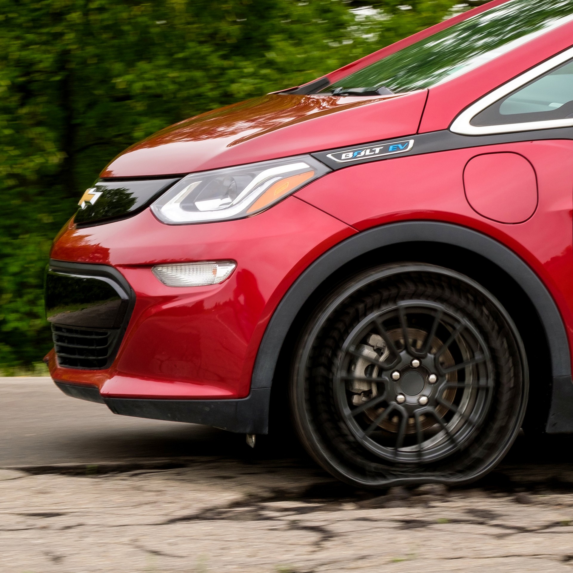 GM And Michelin Testing Airless Tires, Could Offer Them On Vehicles In 2024