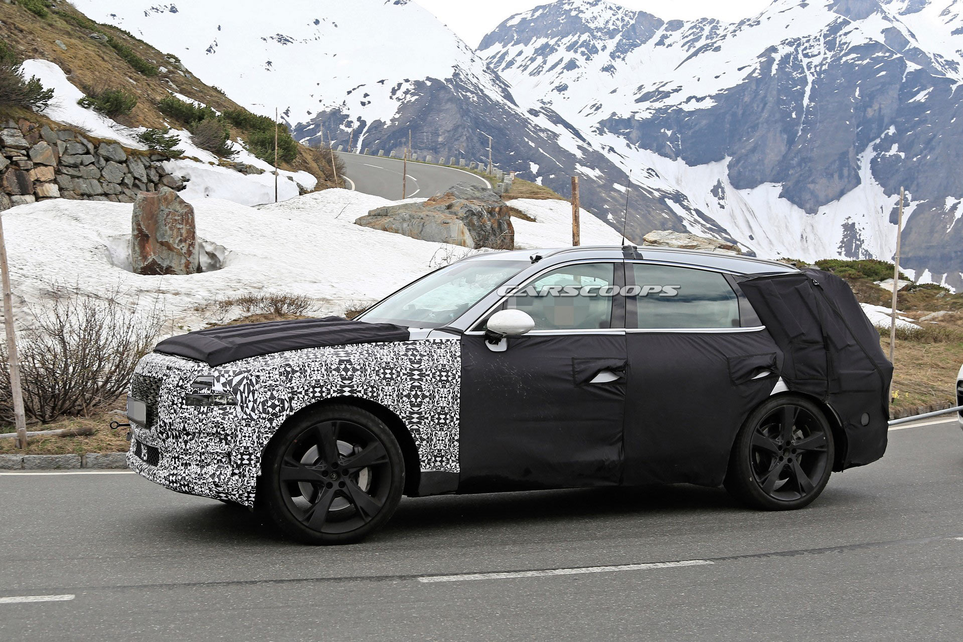 2020 Genesis GV80 Gearing Up To Battle BMW X5 And Mercedes GLE