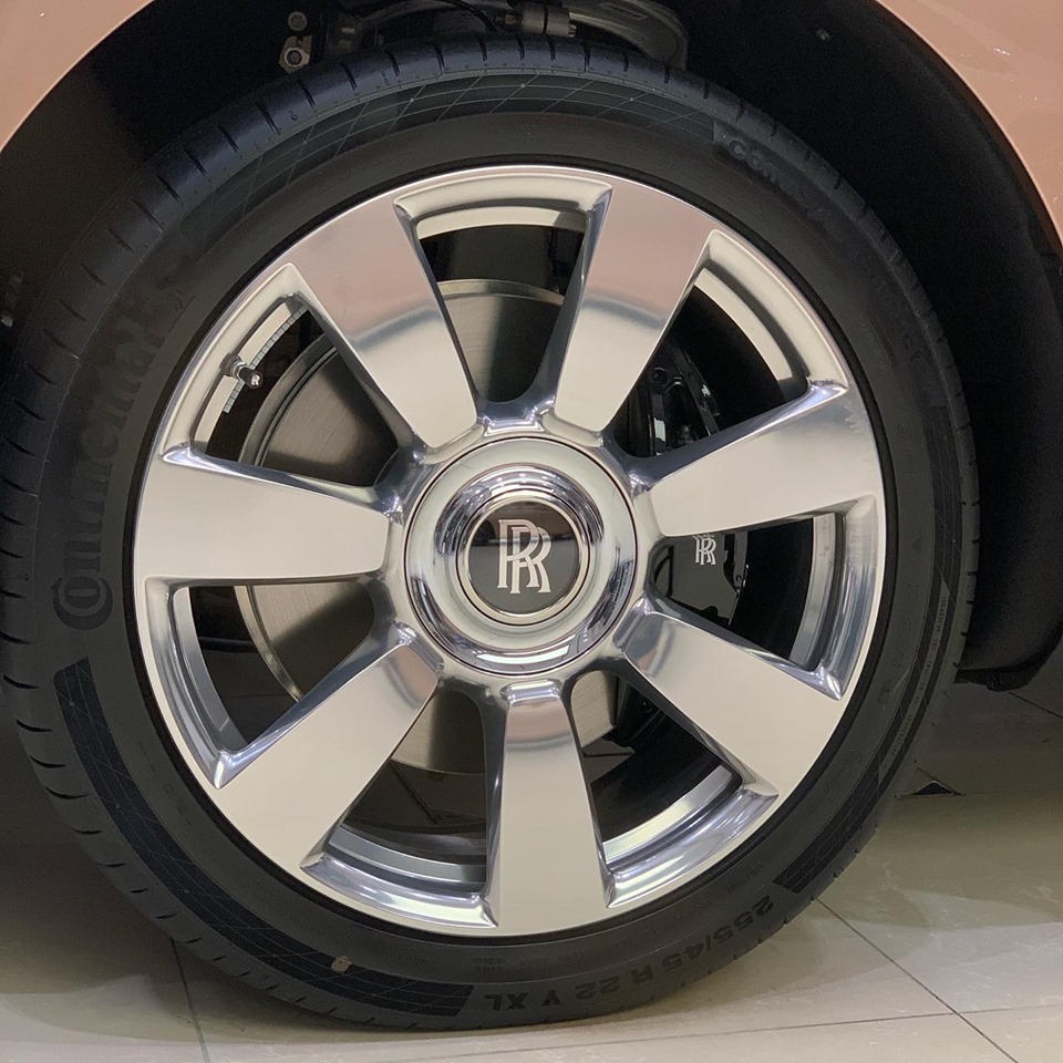 Petra Gold Rolls-Royce Cullinan Showcased With Moccasin Interior