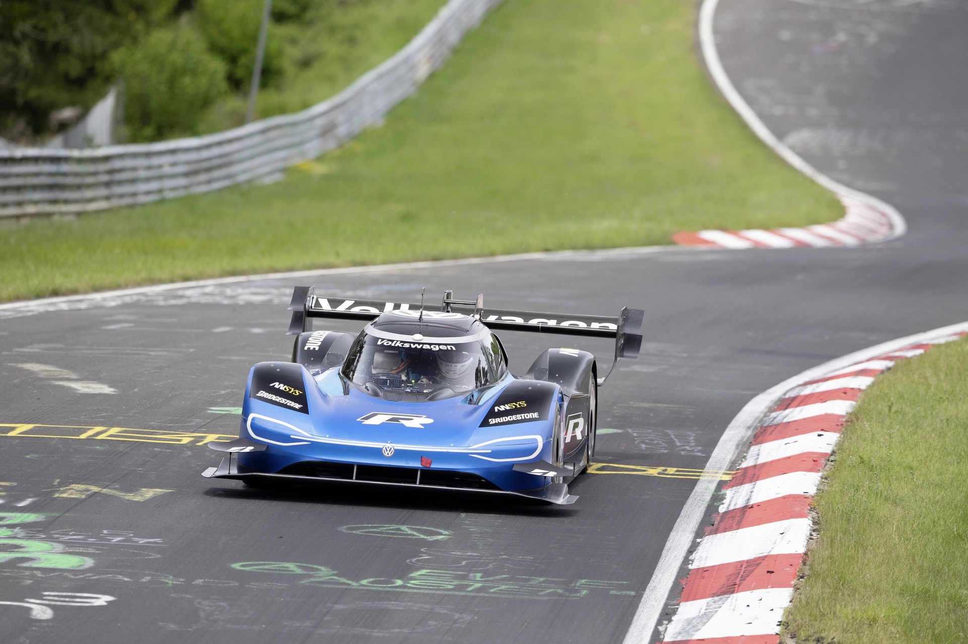 VW’s ID.R Electric Racer Aims To Beat Goodwood’s Absolute Record