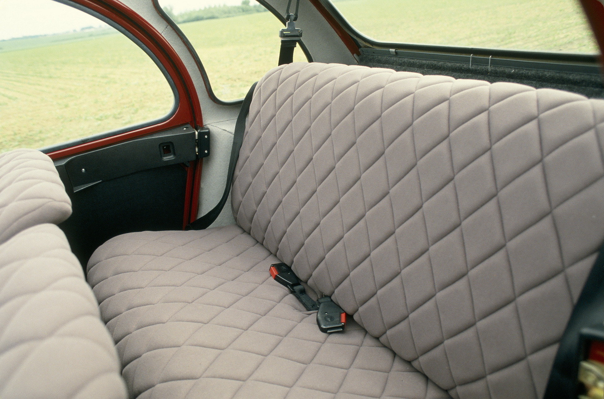 Citroen Has No Plans Of Resurrecting The Iconic 2CV