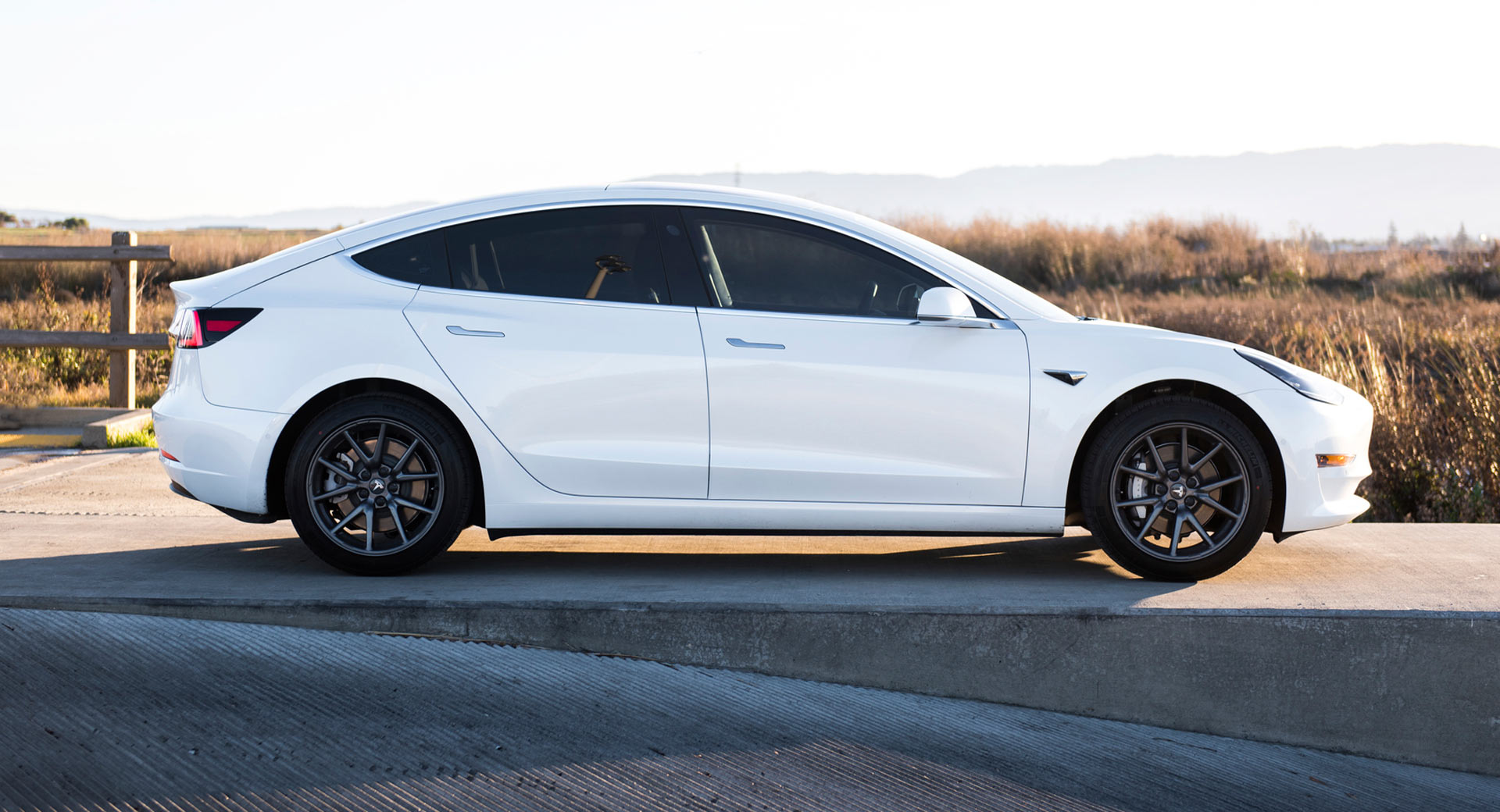 Tesla’s Infotainment System To Get Netflix And YouTube