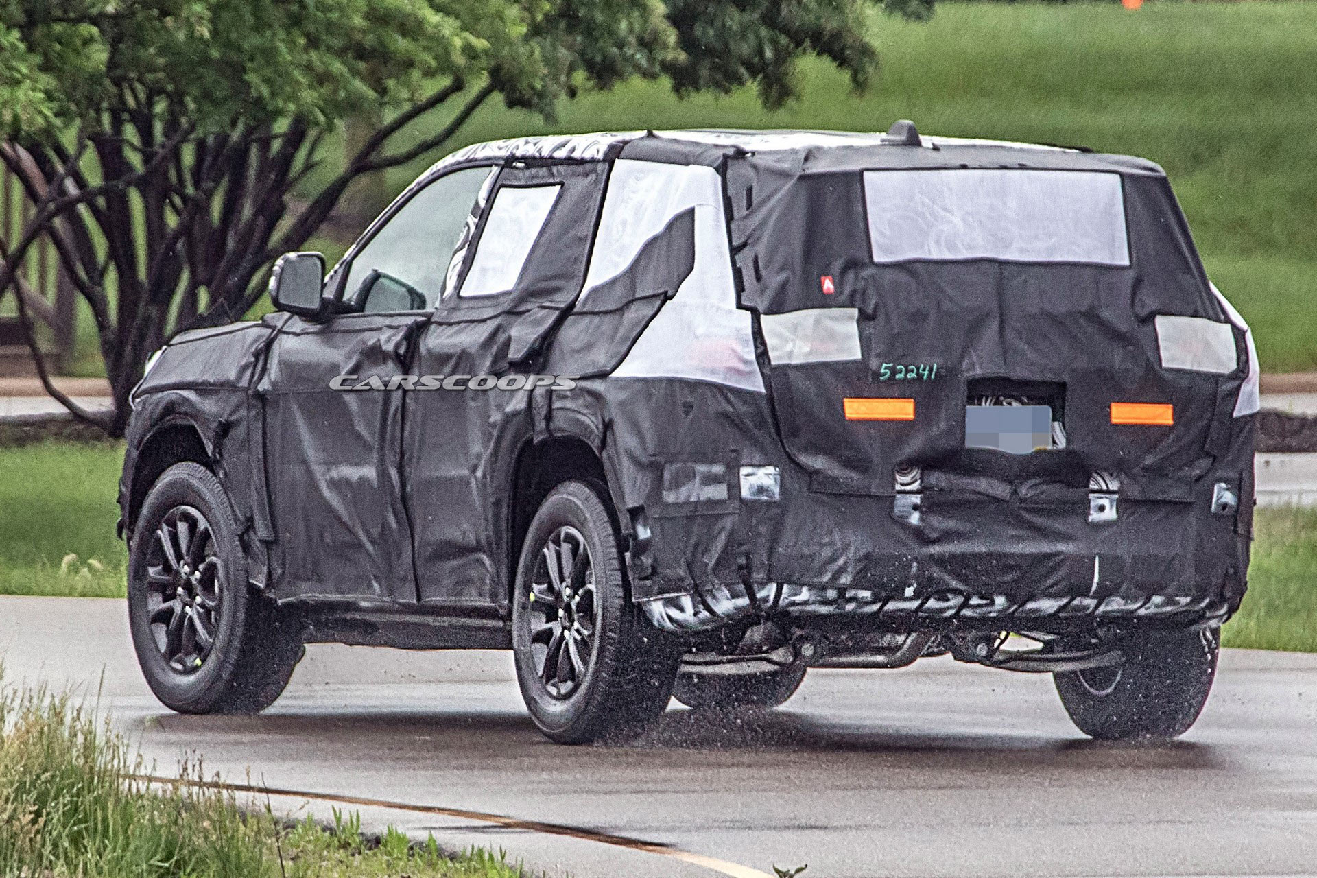 2021 Jeep Grand Cherokee Spied, Will Embrace Electrification And Autonomous Driving Tech