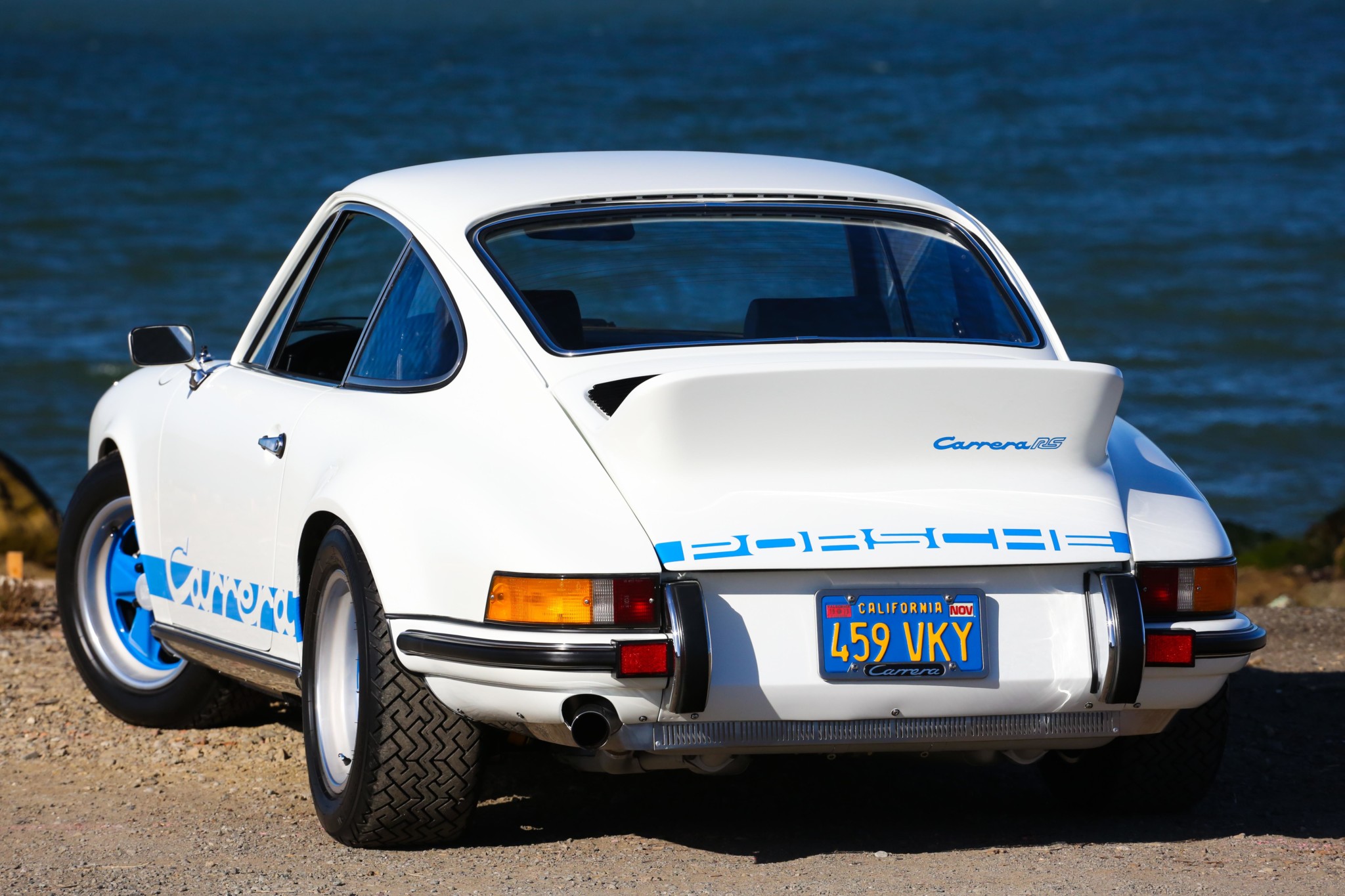 Award-Winning 1973 Porsche 911 Carrera RS Is A White And Blue Gem