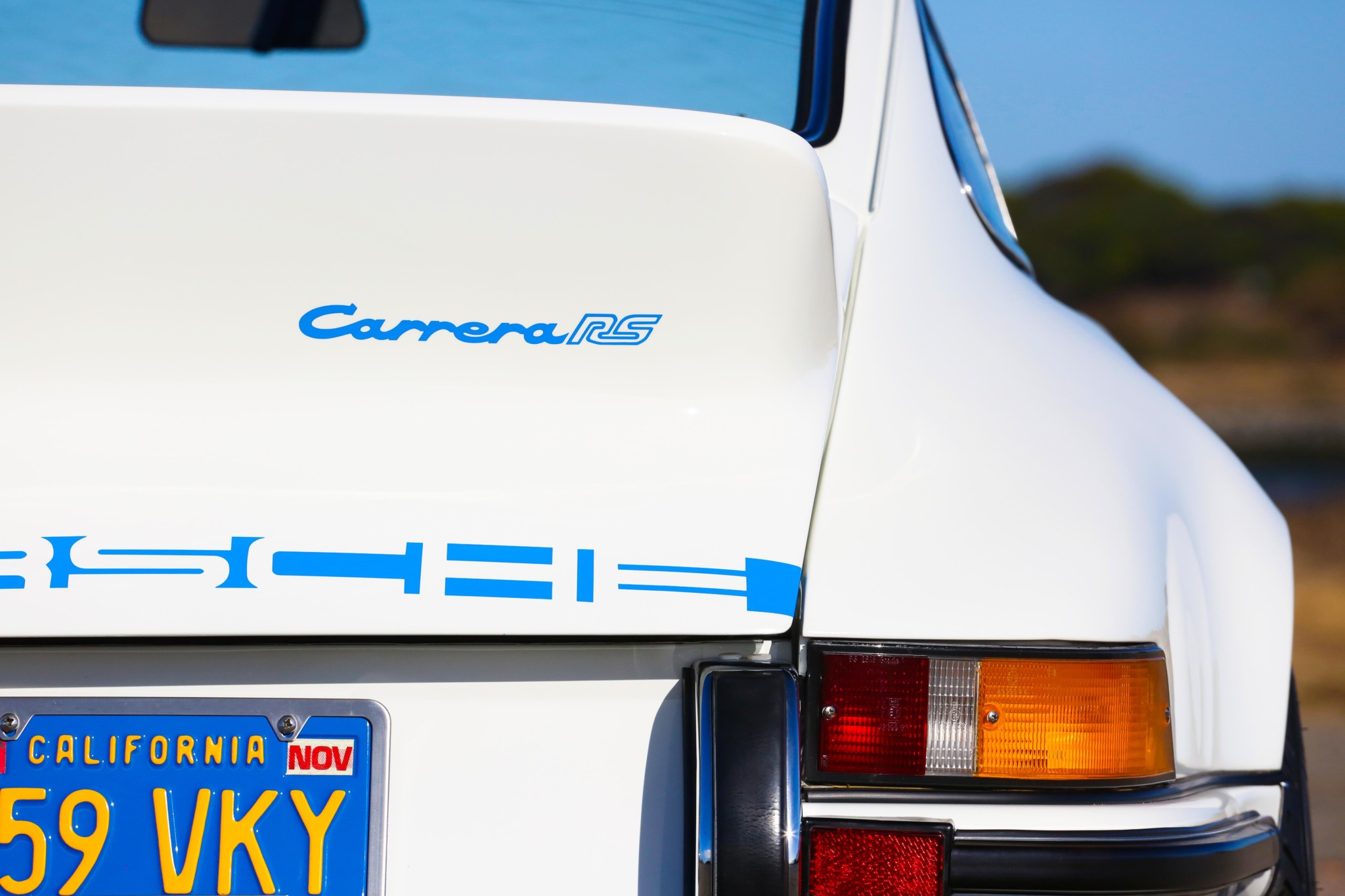 Award-Winning 1973 Porsche 911 Carrera RS Is A White And Blue Gem