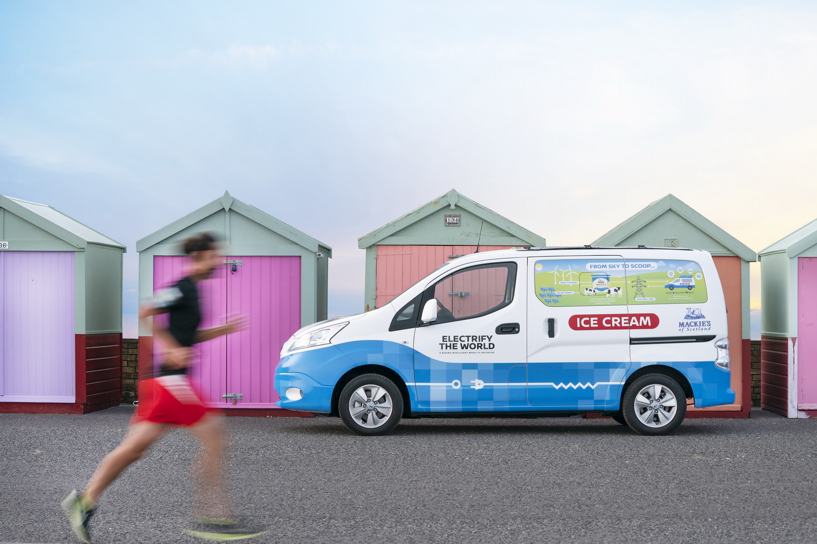 New Nissan e-NV200 Concept Previews The Ice Cream Van Of The Future
