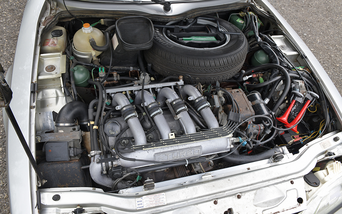 Oh là là: 1986 Citroen CX 25 Prestige Turbo Is Old Europe At Its Chicest