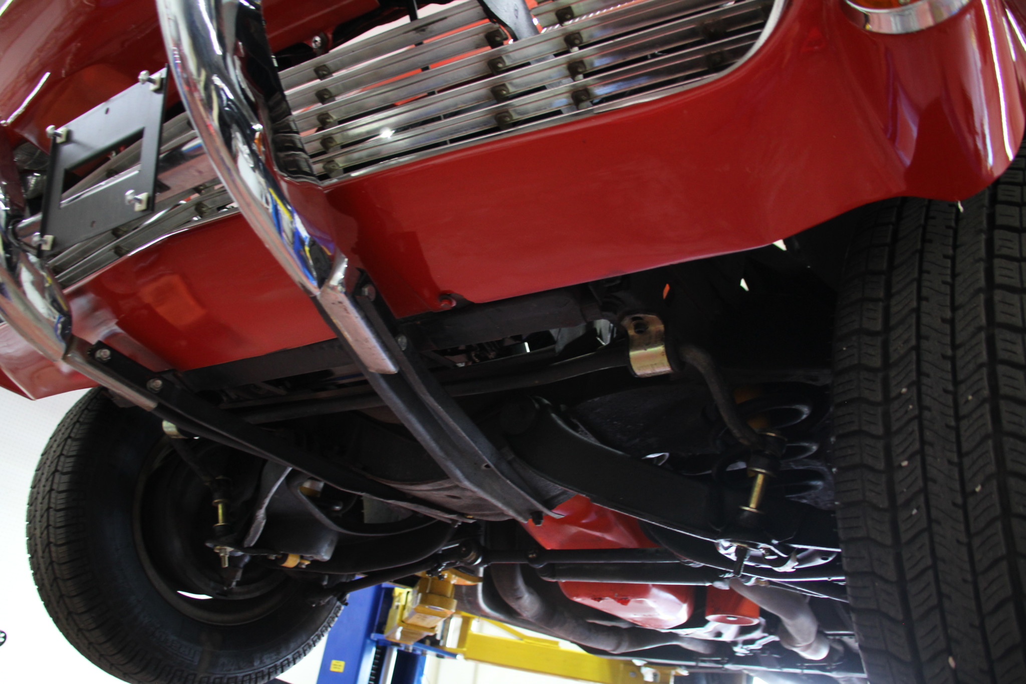 1963 Corvette Sting Ray Convertible Makes Us Weak At The Knees