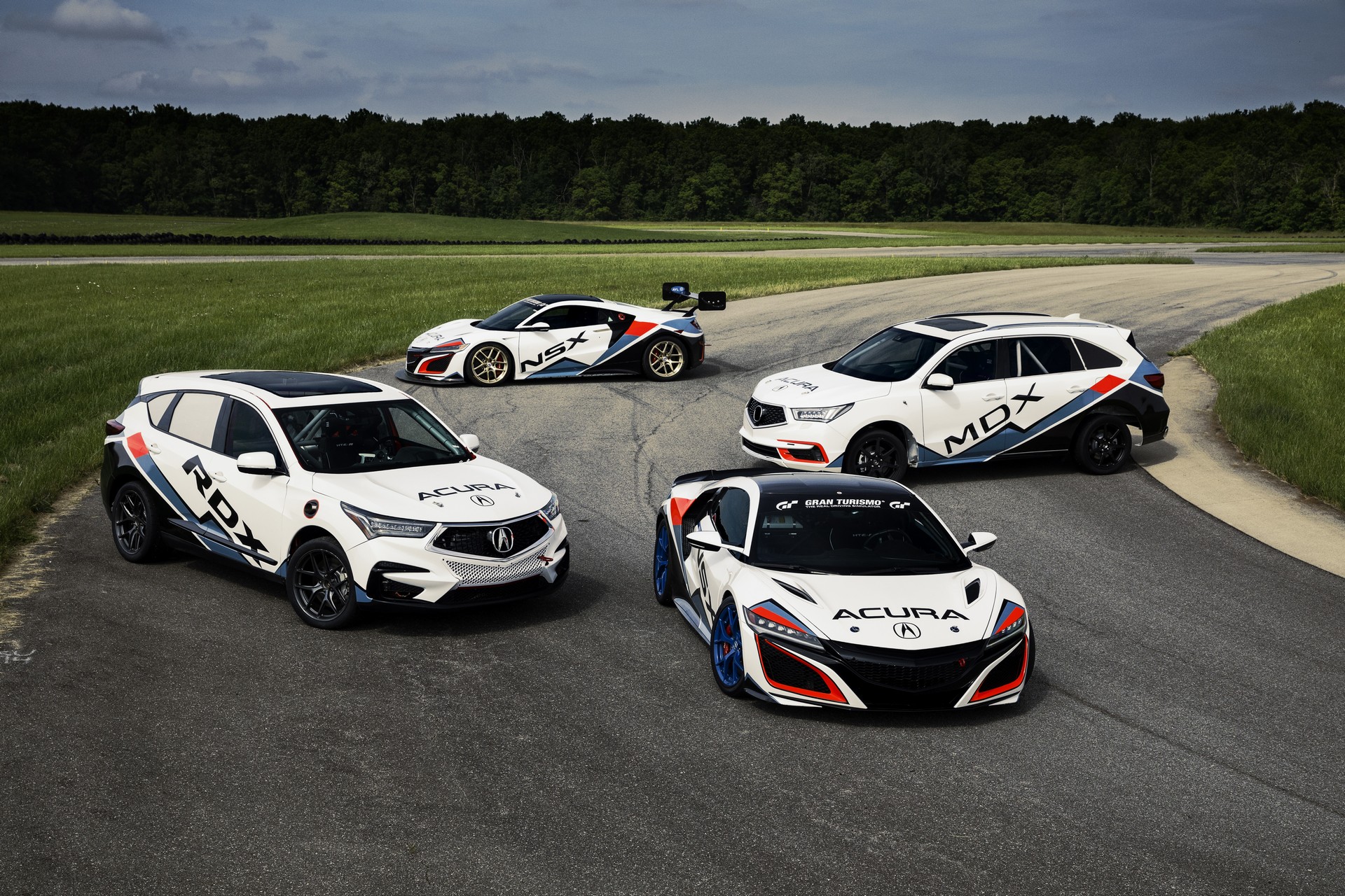 Acura To Tackle Pikes Peak With A 400 HP MDX Sport Hybrid
