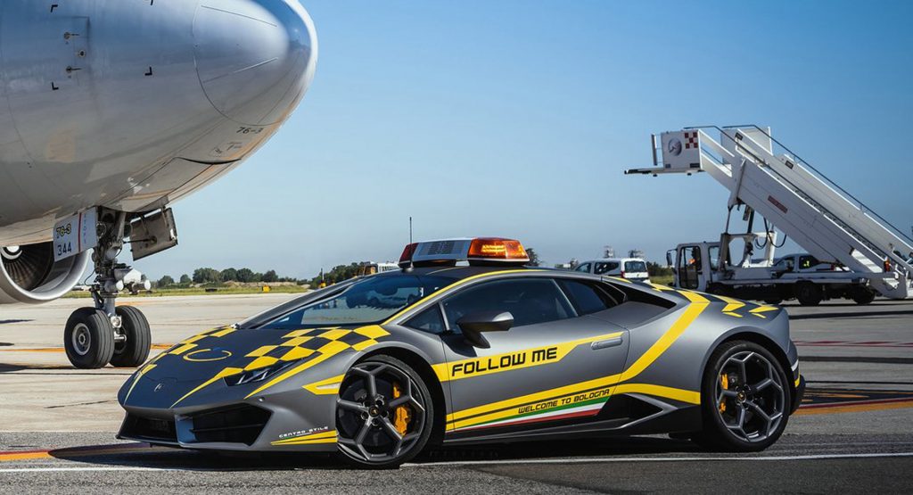  Bologna Airport Gets A New Lamborghini Huracan ‘Follow Me’ Car