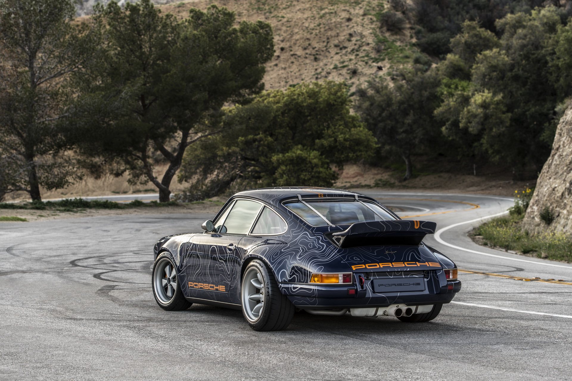 Singer To Celebrate 10th Anniversary In Goodwood With Three Stunning 911s On Display