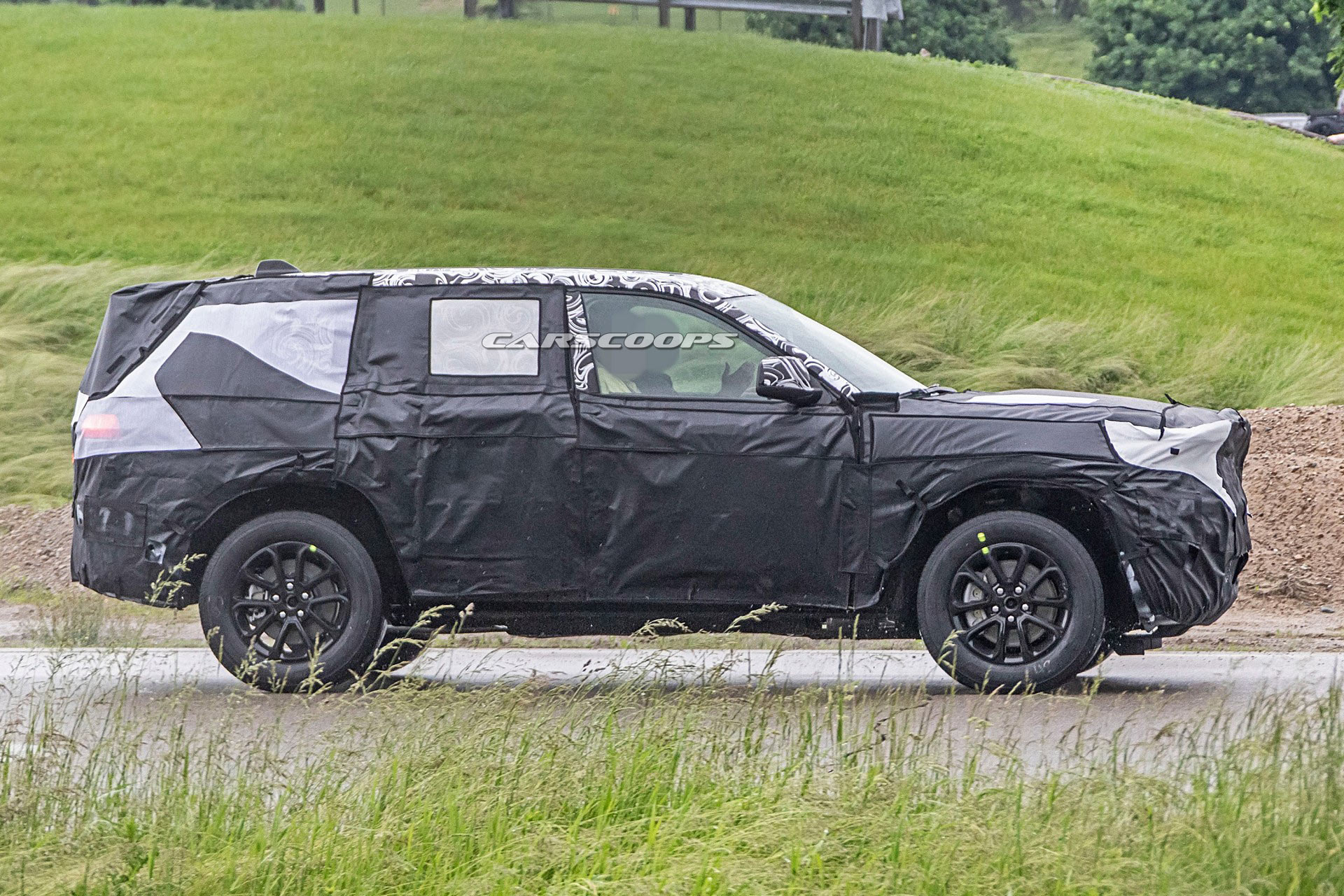 2021 Jeep Grand Cherokee Spied, Will Embrace Electrification And Autonomous Driving Tech