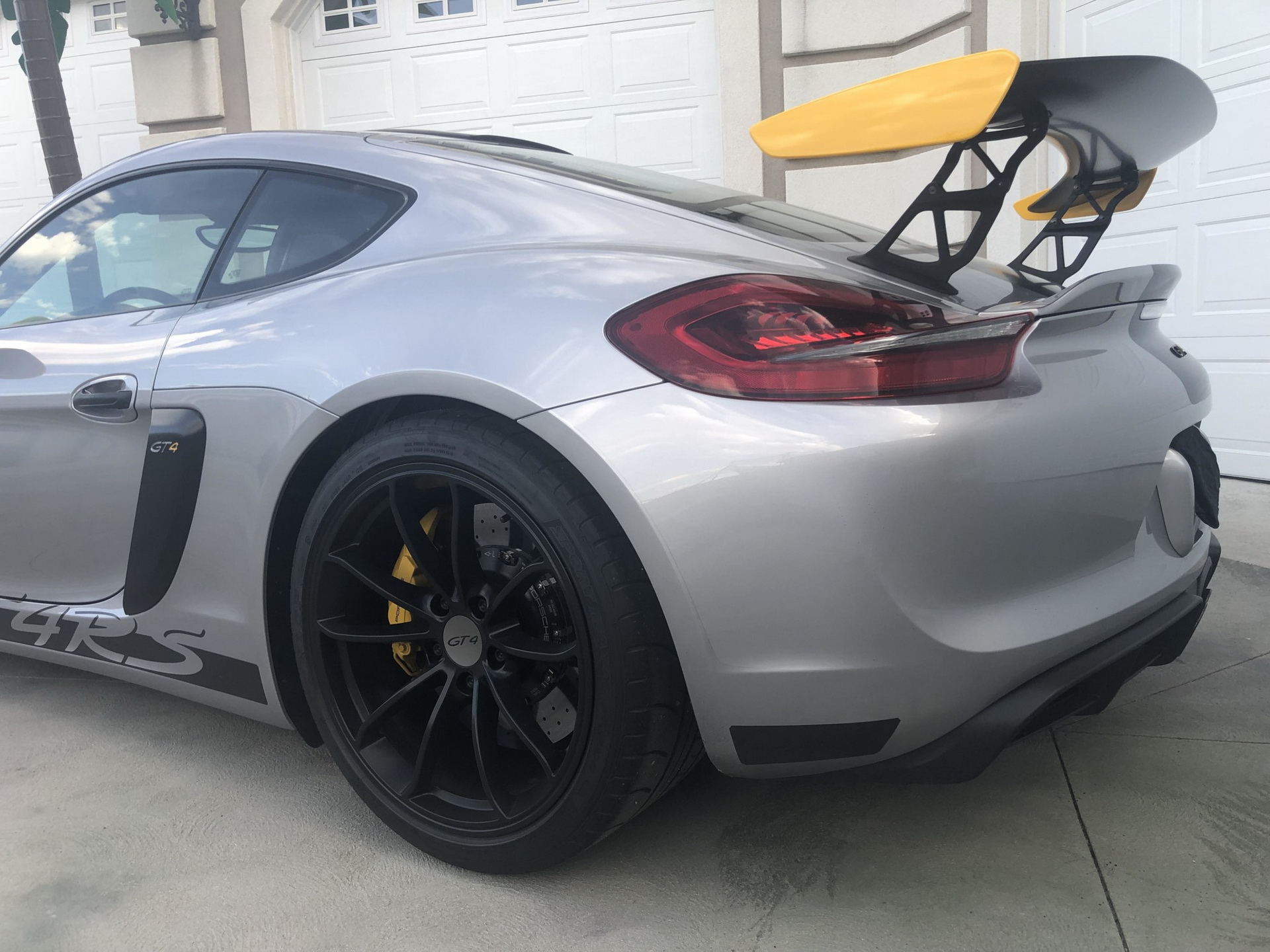 Fancy A 2.5K-Mile 2016 Porsche Cayman GT4? Of Course You Do