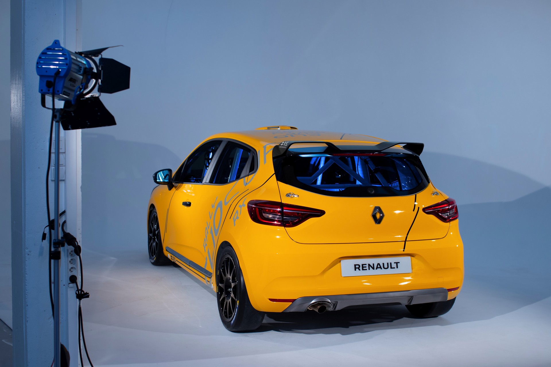 Renault Clio Cup, Rally And RX Unveiled With Turbo Power