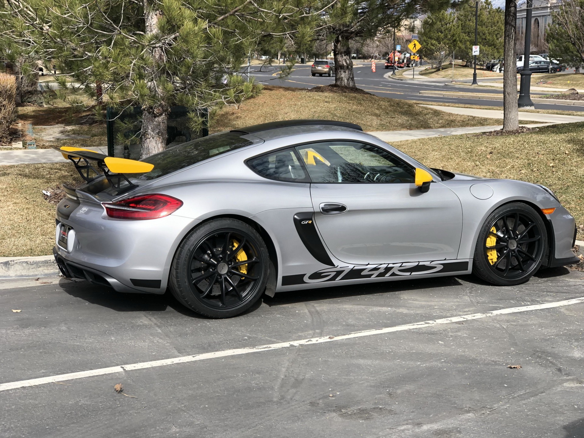 Fancy A 2.5K-Mile 2016 Porsche Cayman GT4? Of Course You Do