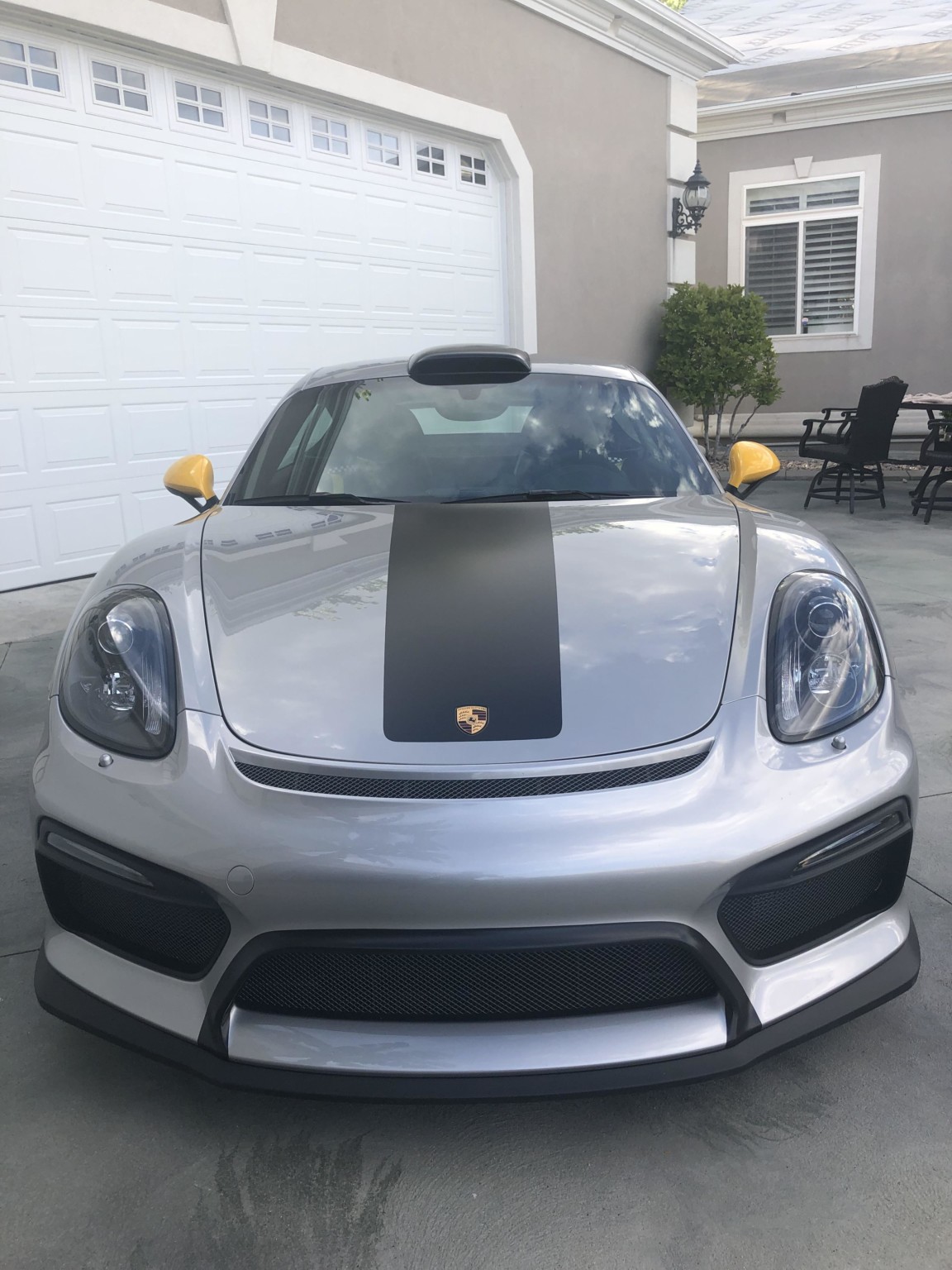 Fancy A 2.5K-Mile 2016 Porsche Cayman GT4? Of Course You Do