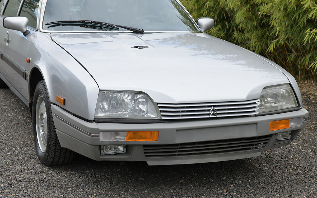 Oh là là: 1986 Citroen CX 25 Prestige Turbo Is Old Europe At Its Chicest