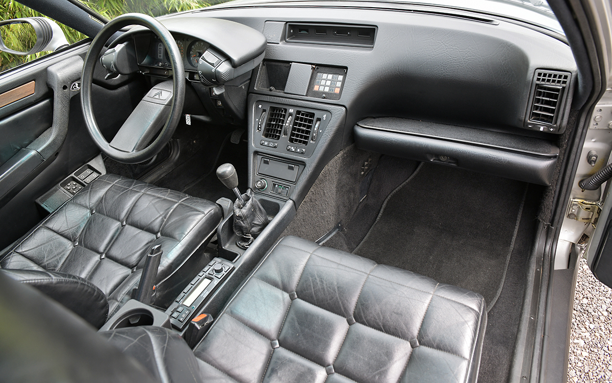 Oh là là: 1986 Citroen CX 25 Prestige Turbo Is Old Europe At Its Chicest