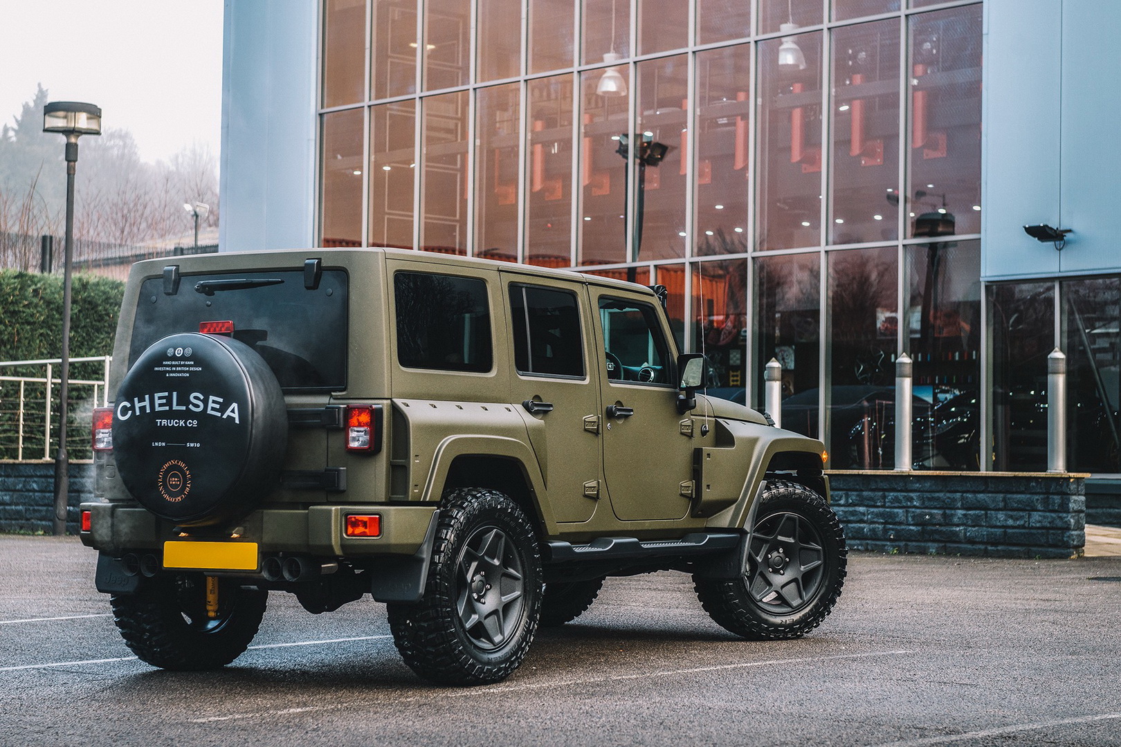 Kahn’s Jeep Wrangler Black Hawk Expedition Looks Like A Very Luxurious Military Vehicle