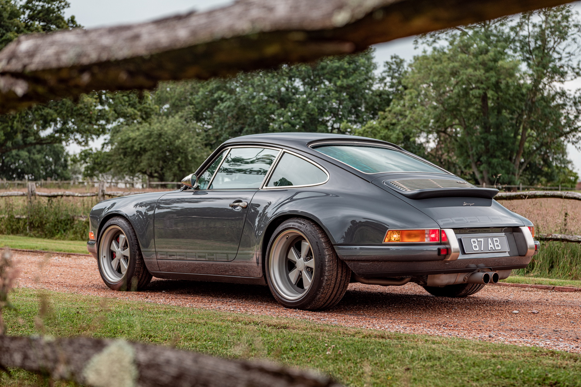 Singer To Celebrate 10th Anniversary In Goodwood With Three Stunning 911s On Display