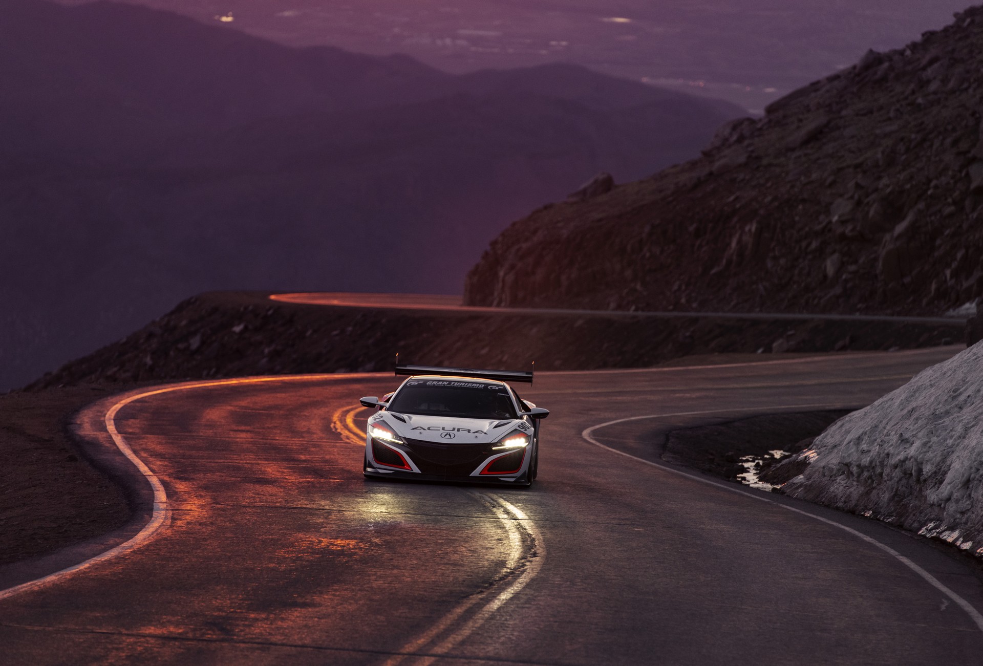 Acura To Tackle Pikes Peak With A 400 HP MDX Sport Hybrid
