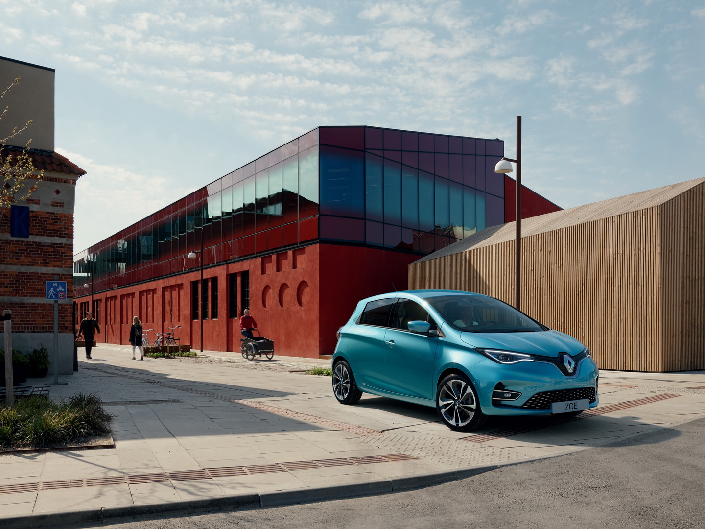 2020 Renault Zoe Quietly Rolls In With Up To 242 Miles Of Range