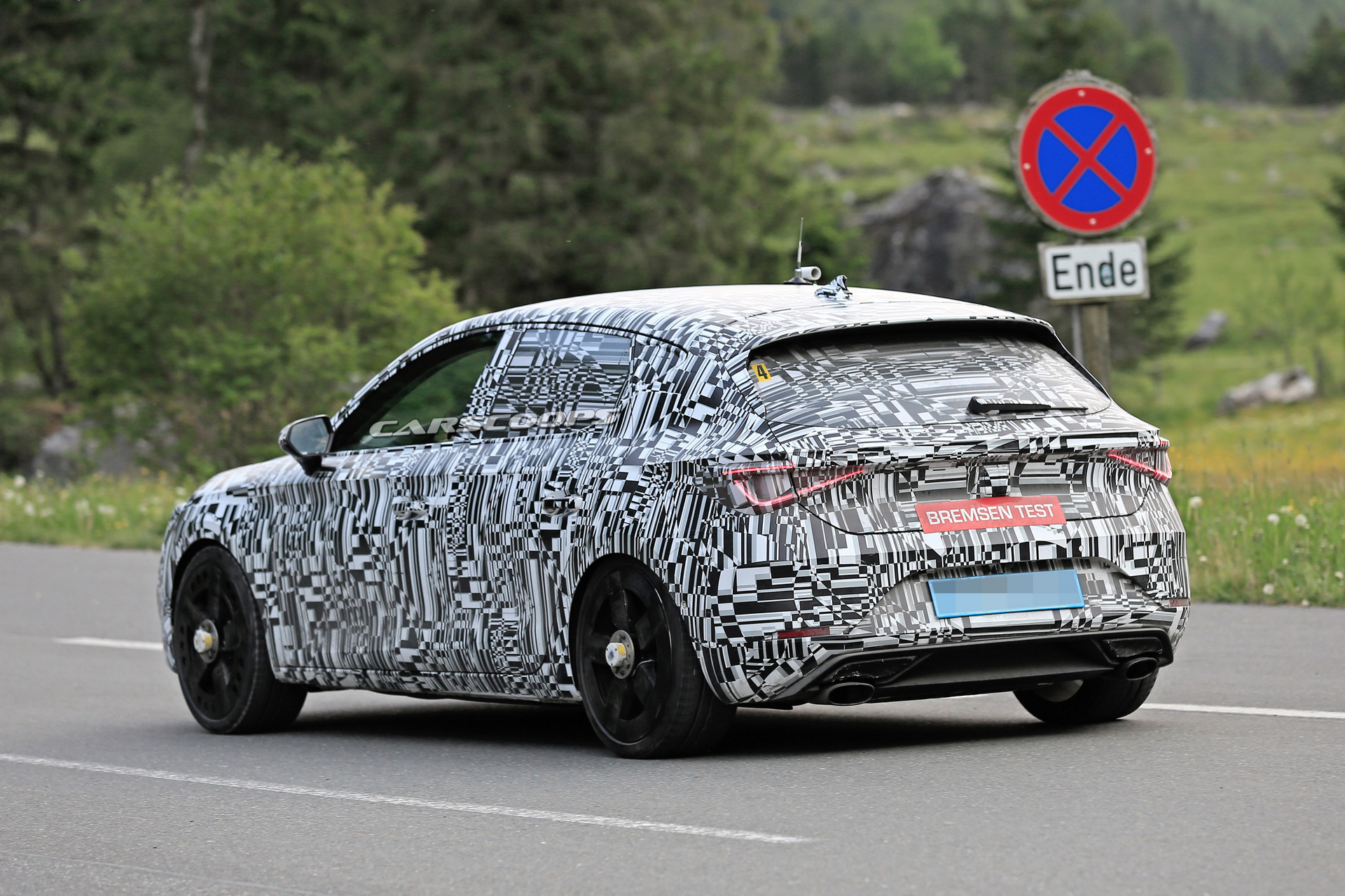 2020 Cupra Leon Hot Hatch Likely Getting Both Plug-In Hybrid And Gasoline Versions