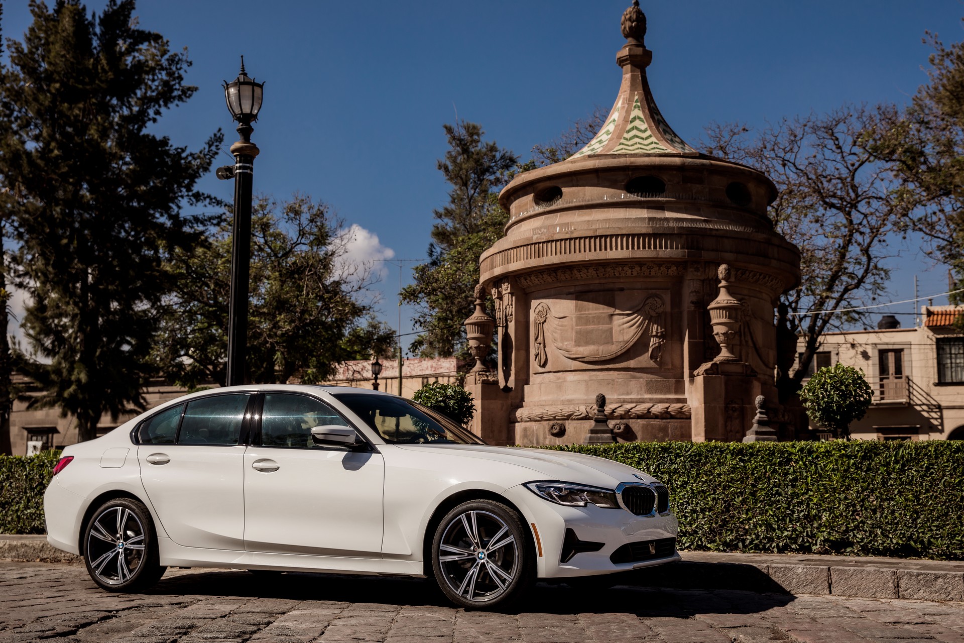 BMW Opens New Mexican Plant Days Ahead Of American Tariffs