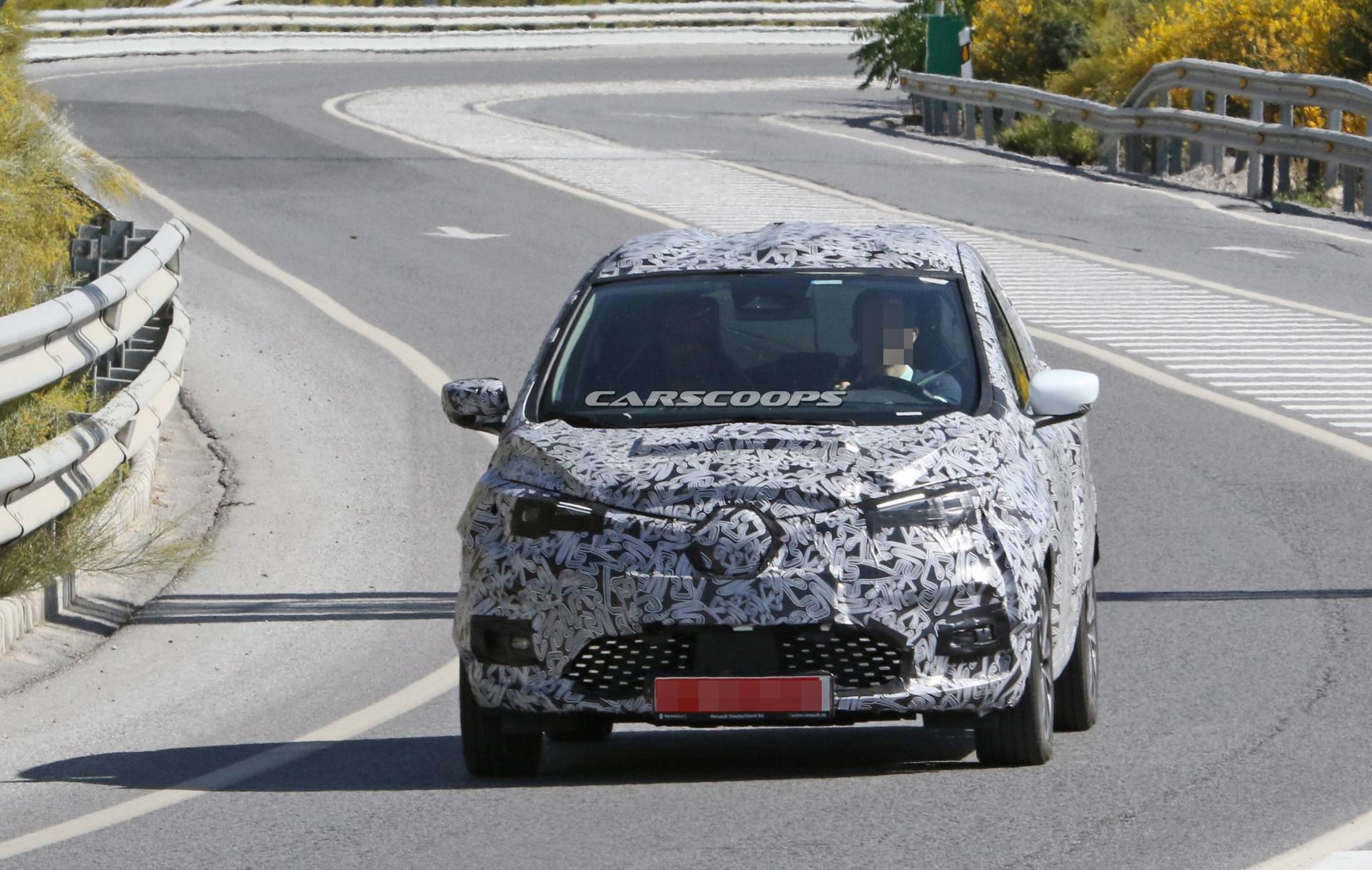 2020 Renault Zoe Gearing Up To Face Upcoming Fierce Competition