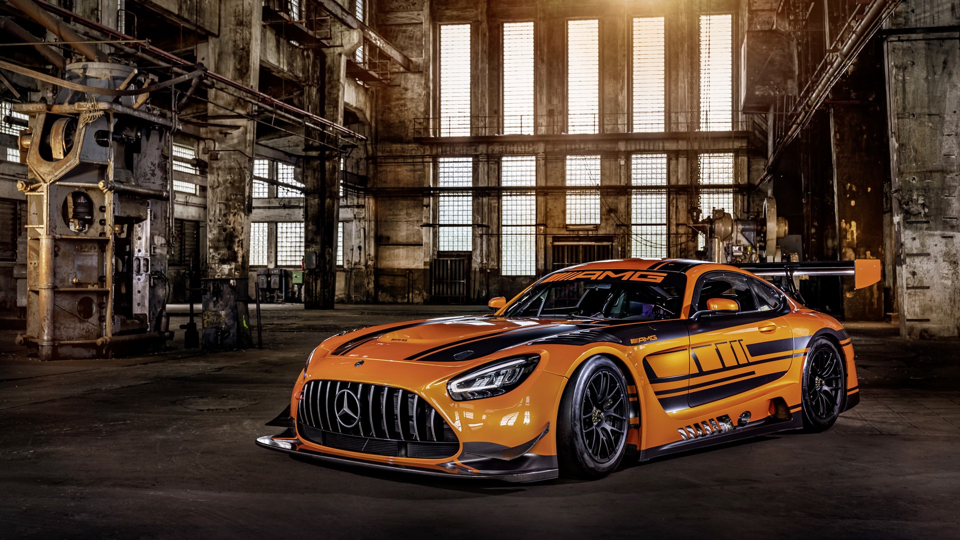 Mercedes-AMG GT3 Race Car Updated With New Looks And More Tech
