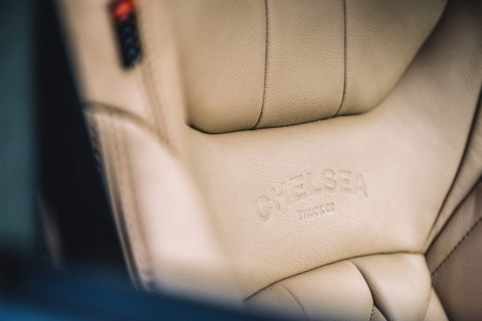 Kahn’s Jeep Wrangler Black Hawk Expedition Looks Like A Very Luxurious Military Vehicle