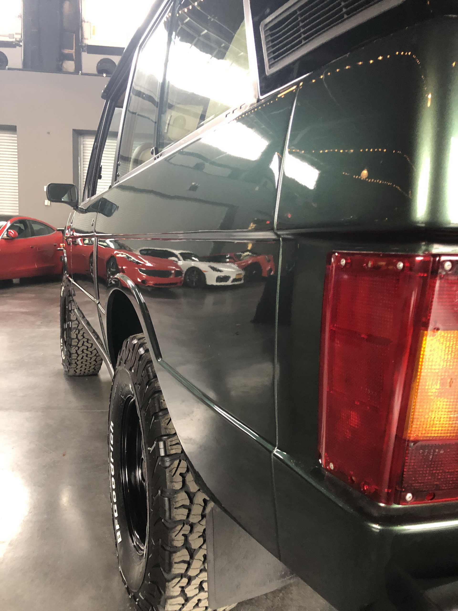 1974 Range Rover Gets A Classy Makeover From Legacy Overland