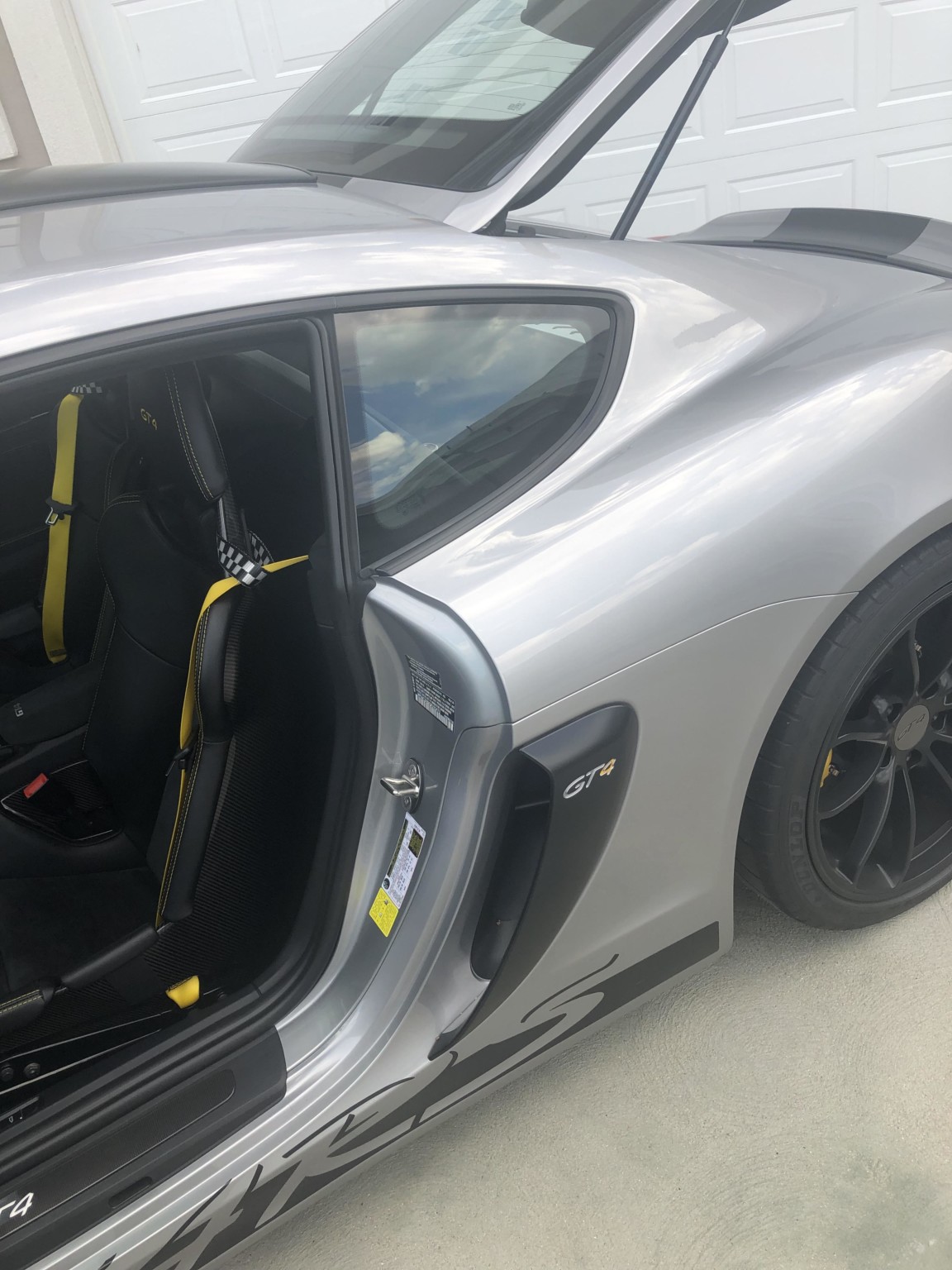 Fancy A 2.5K-Mile 2016 Porsche Cayman GT4? Of Course You Do